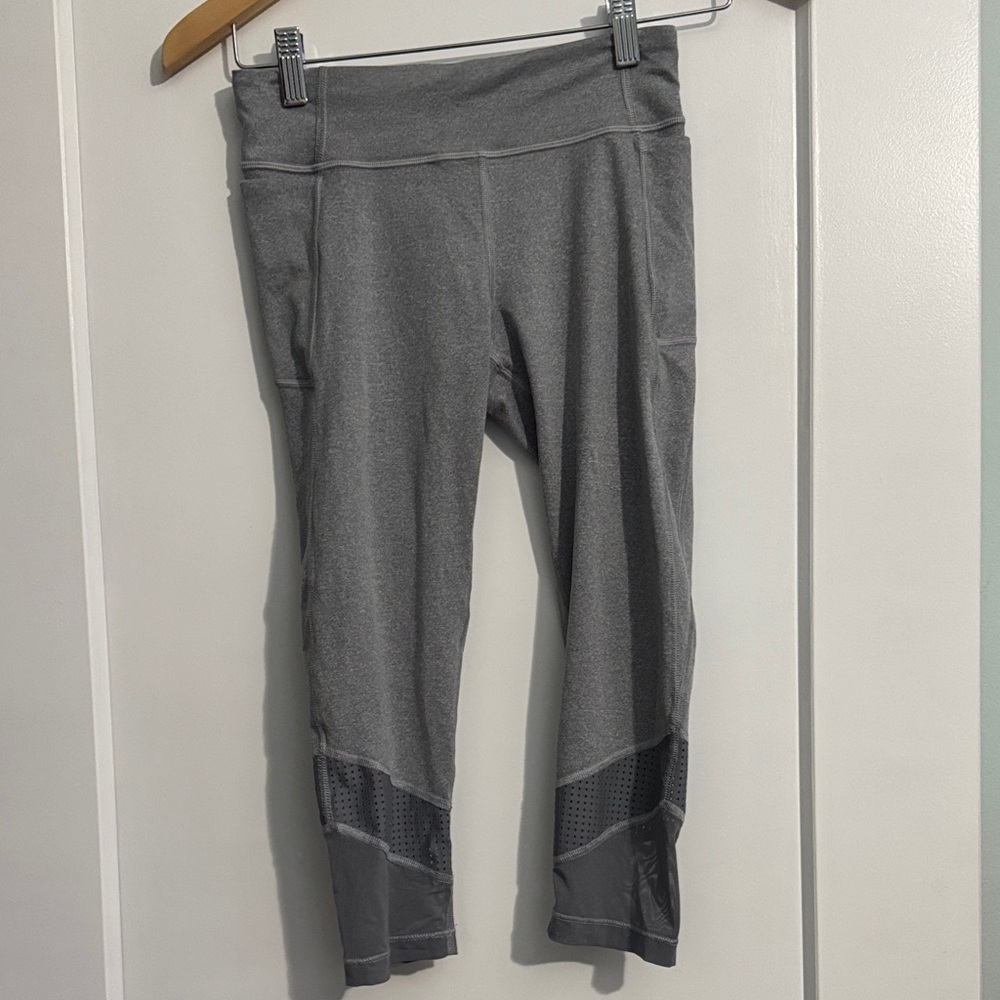 Athleta Kids Gray Crop Leggings